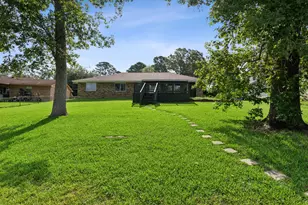 485 E Lake Dr, Livingston, TX 77351 - Photo 23