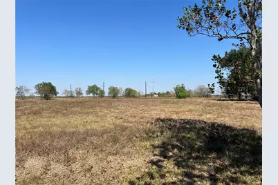 204 Meadowview Drive Drive, El Campo, TX 77437 - Photo 3