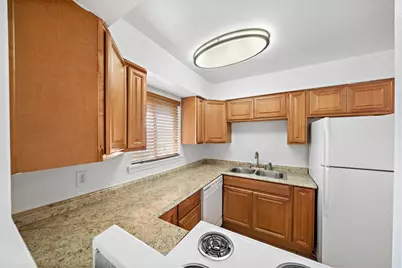 100 Market Street #55, Galveston, TX 77550 - Photo 5