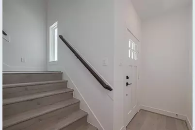 1354 W 24th Street, Houston, TX 77008 - Photo 5