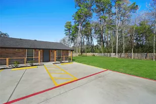 2526 Appian Wy, New Caney, TX 77357 - Photo 3