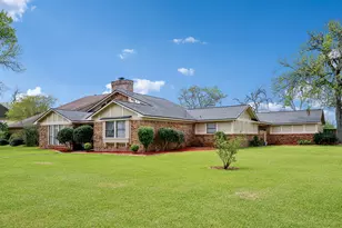 315 Arrow Wood St, Lake Jackson, TX 77566 - Photo 7