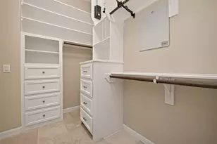 546 Bomar St, Houston, TX 77006 - Photo 37