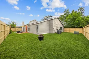 3711 Moss Tree Rd, Houston, TX 77043 - Photo 23