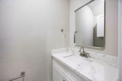 8004 Birmingham Street #A/B, Houston, TX 77028 - Photo 9