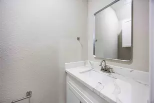 8004 Birmingham St, Houston, TX 77028 - Photo 9