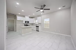 8004 Birmingham St, Houston, TX 77028 - Photo 15