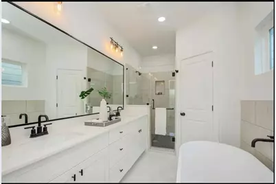 6728 Peerless Street #E, Houston, TX 77021 - Photo 5