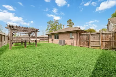 11439 Devencrest Drive, Houston, TX 77066 - Photo 21