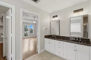 2202 Colorado St, Houston, TX 77007 - Photo 33