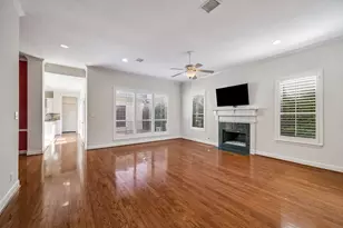 6842 Queensclub Dr, Houston, TX 77069 - Photo 3