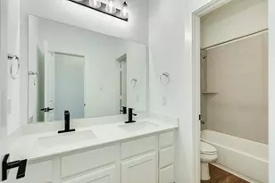 3806 Shackleton Ct, Rosharon, TX 77583 - Photo 9