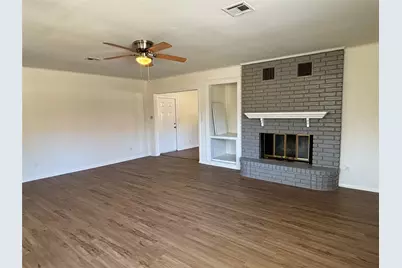 1009 Lawndale Avenue, Brenham, TX 77833 - Photo 15