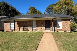 1009 Lawndale Ave, Brenham, TX 77833 - Photo 17