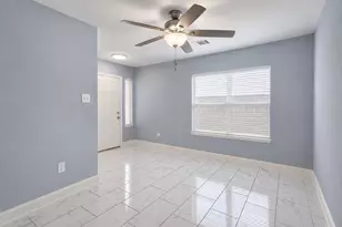 7323 Parkland Manor Dr, Cypress, TX 77433 - Photo 5