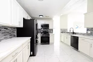 15427 Evergreen Pl Dr, Houston, TX 77083 - Photo 19