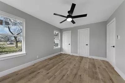 7609 Saint Lo Road, Houston, TX 77033 - Photo 13