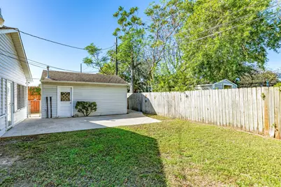 114 Tarpon Avenue, Galveston, TX 77550 - Photo 7