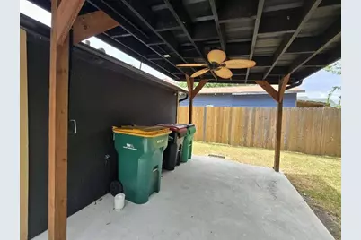 2119 Carolina Street, Baytown, TX 77520 - Photo 17
