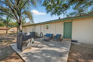 204 King Dr, Columbus, TX 78934 - Photo 37