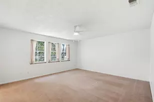 2275 Triway Ln, Houston, TX 77043 - Photo 25
