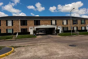 2201 Fountain View Dr, Houston, TX 77057 - Photo 1