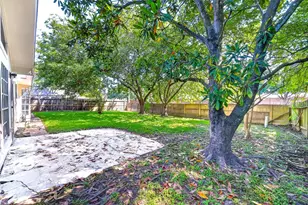 15207 Pleasant Valley Rd, Houston, TX 77062 - Photo 39