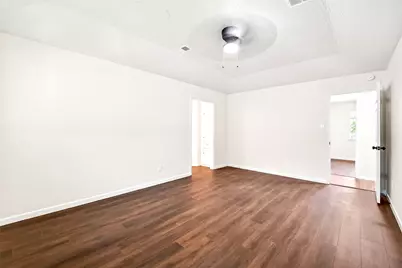 15207 Pleasant Valley Road, Houston, TX 77062 - Photo 21