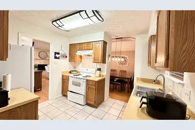 706 Leicester Lane, Houston, TX 77034 - Photo 9
