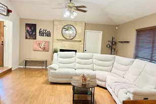 706 Leicester Ln, Houston, TX 77034 - Photo 3