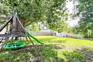 706 Leicester Ln, Houston, TX 77034 - Photo 25