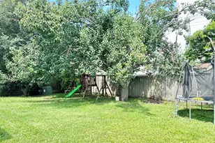 706 Leicester Ln, Houston, TX 77034 - Photo 21