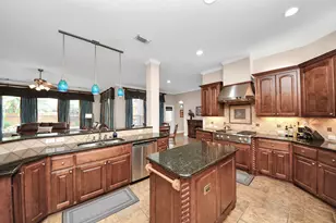 2803 Ridge Falls Dr, Manvel, TX 77578 - Photo 17