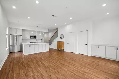 806 Jackson Hill Street #201, Houston, TX 77007 - Photo 5