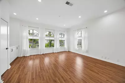 806 Jackson Hill Street #201, Houston, TX 77007 - Photo 3