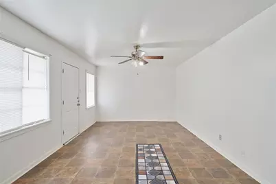 203 Paul Knox Street, Huntsville, TX 77320 - Photo 11