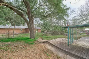 203 Paul Knox St, Huntsville, TX 77320 - Photo 43