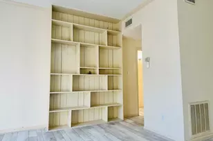 2475 Underwood St, Houston, TX 77030 - Photo 3