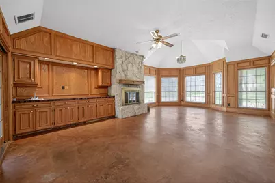 3022 Grace Lane, Highlands, TX 77562 - Photo 11