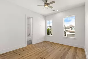 710 Waverly St, Houston, TX 77007 - Photo 17