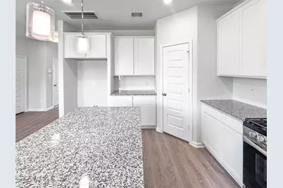 10910 Amador Peak Drive, Iowa Colony, TX 77583 - Photo 7