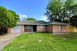 627 Glenburnie Dr, Houston, TX 77022 - Photo 1
