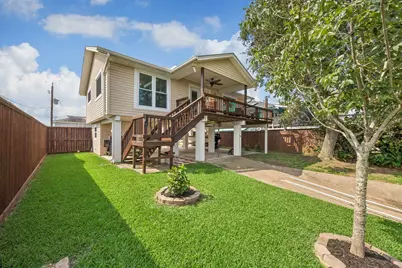 161 Barracuda Street, Hitchcock, TX 77563 - Photo 1