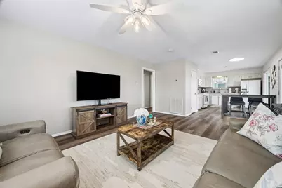 161 Barracuda Street, Hitchcock, TX 77563 - Photo 7