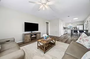 161 Barracuda St, Hitchcock, TX 77563 - Photo 7