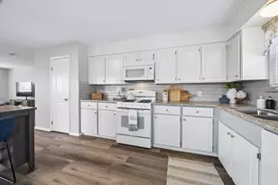 161 Barracuda St, Hitchcock, TX 77563 - Photo 11