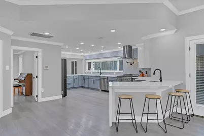 5122 Braesheather Drive, Houston, TX 77096 - Photo 15