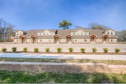 1419 Avenue N #2, Huntsville, TX 77340 - Photo 1