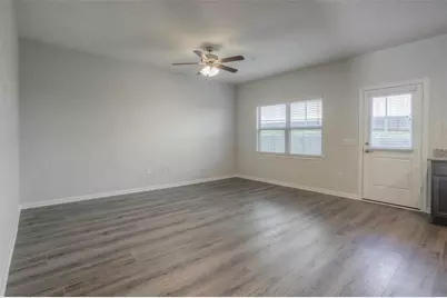 1419 Avenue N #2, Huntsville, TX 77340 - Photo 7
