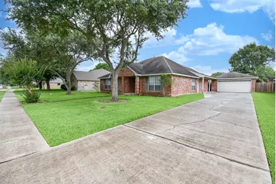 2214 Meadows Boulevard, League City, TX 77573 - Photo 21